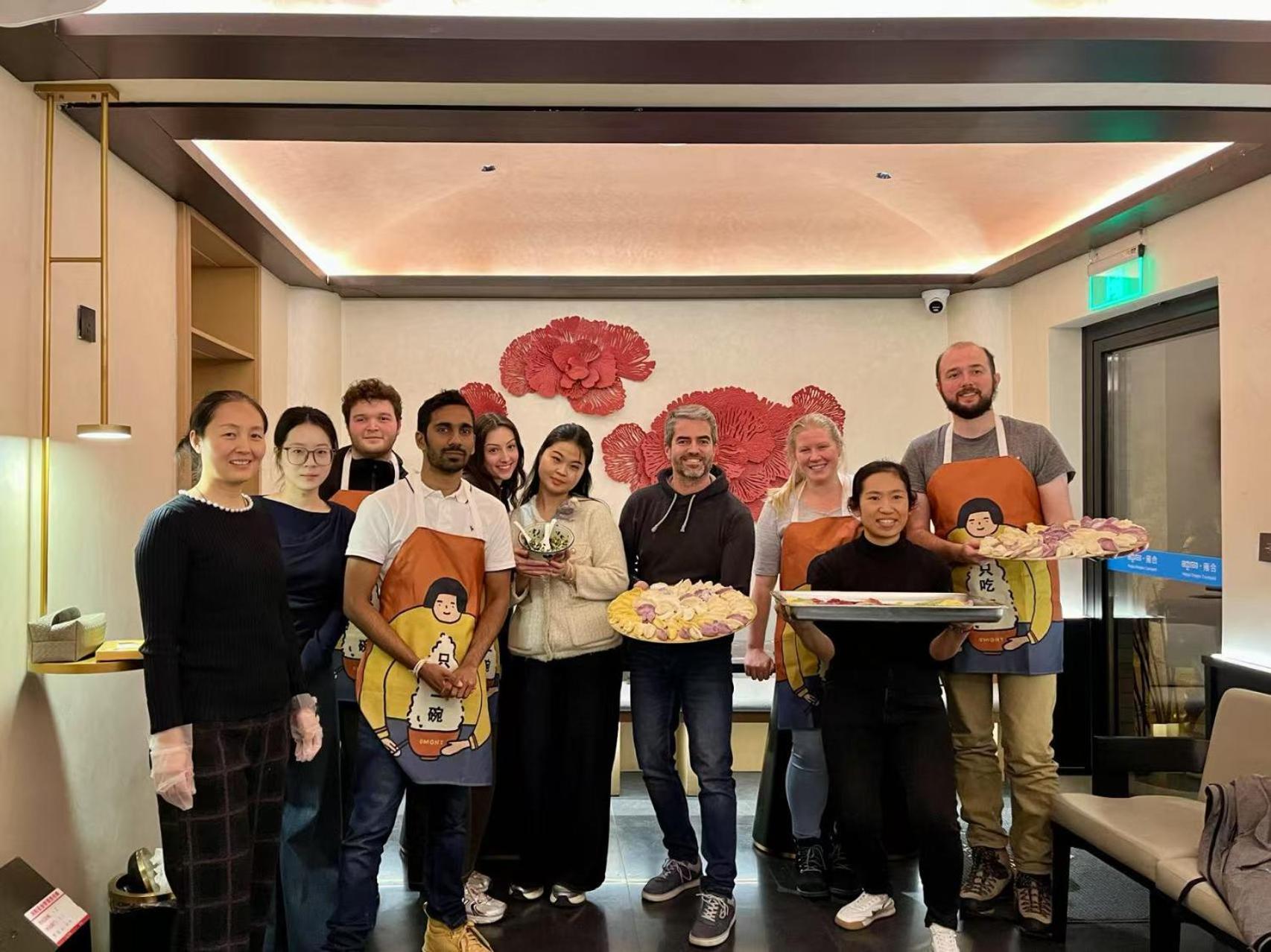 East Sacred Hotel ᴸᴱo---Foreign Accept---Tourism Service English-Speaking 丨 Near Tiananmen Forbidden City丨very Close To Metro Zhangzizhong And Beixinqiao 丨european Foot Ball English丨free Advance Tickets And Laundry Drying Service Coffee Snacks Peking Exterior foto