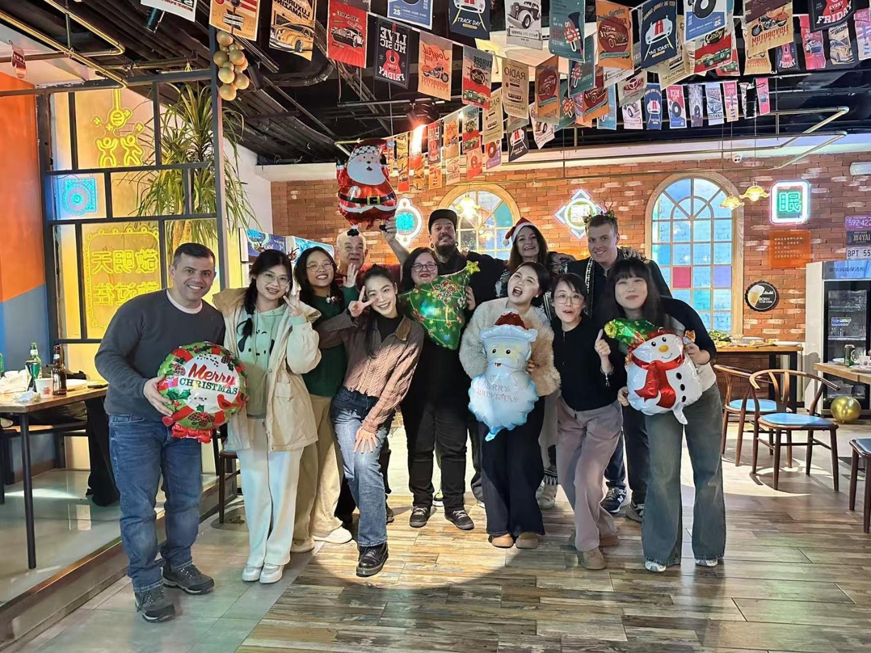 East Sacred Hotel ᴸᴱo---Foreign Accept---Tourism Service English-Speaking 丨 Near Tiananmen Forbidden City丨very Close To Metro Zhangzizhong And Beixinqiao 丨european Foot Ball English丨free Advance Tickets And Laundry Drying Service Coffee Snacks Peking Exterior foto